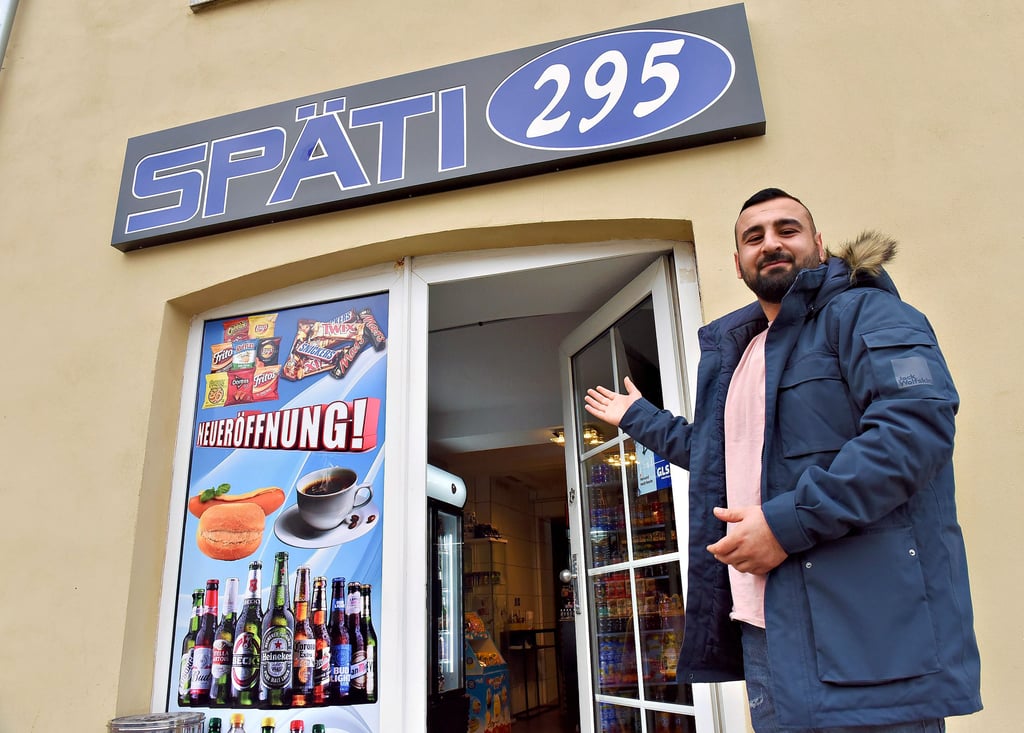 Rustam Kenjo betreibt seit kurzem am Eisleber Klosterplatz einen Späti. In der Woche ist bis 22 Uhr geöffnet, samstags bis 20 Uhr.