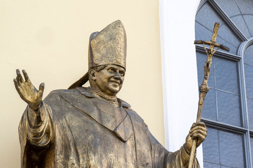 Ein Briefwechsel zwischen dem damaligen Kardinal Ratzinger und dem Erzbistum München ist bekannt geworden.