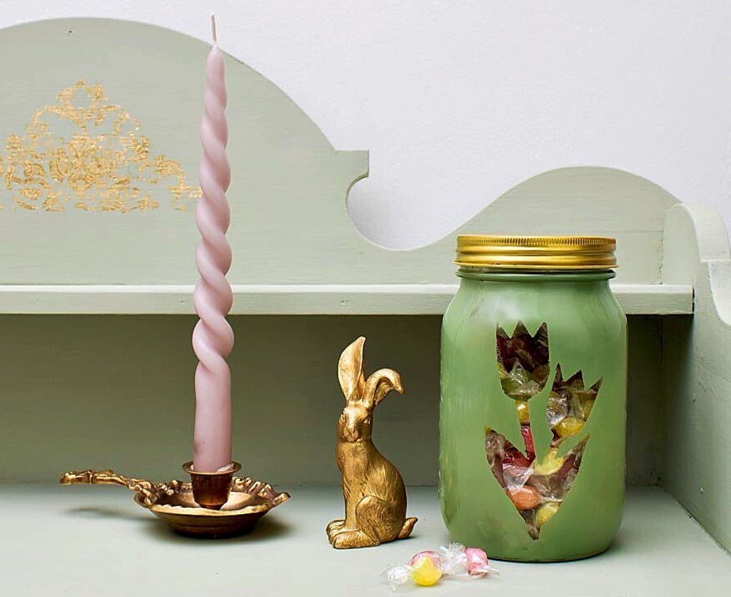 Aus einem alten Glas wird flugs eine frühlingshafte Bonbondose.