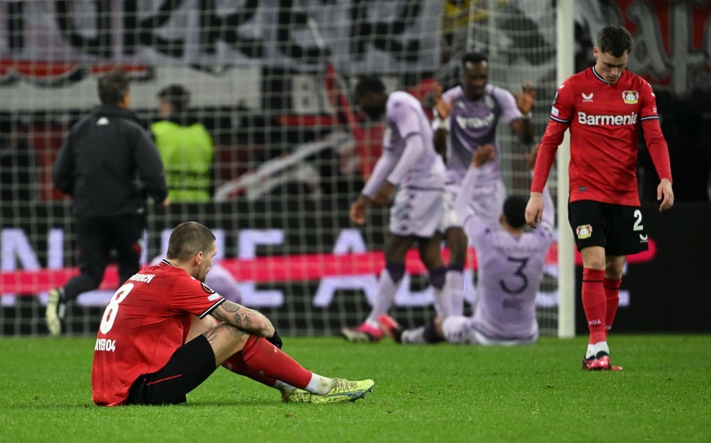 Robert Andrich (l) und seine Leverkusener unterlagen Monaco mit 2:3.