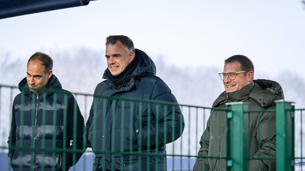 Wie geht es am Cottaweg weiter? Uli Wolter (Mitte) mit Max Eberl (rechts) und Oliver Mintzlaff.