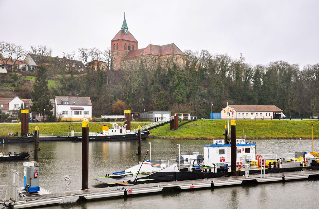 Arneburg mit St. Georg und Fähre soll Drehort für einen Film werden, der im ZDF ausgestrahlt wird.