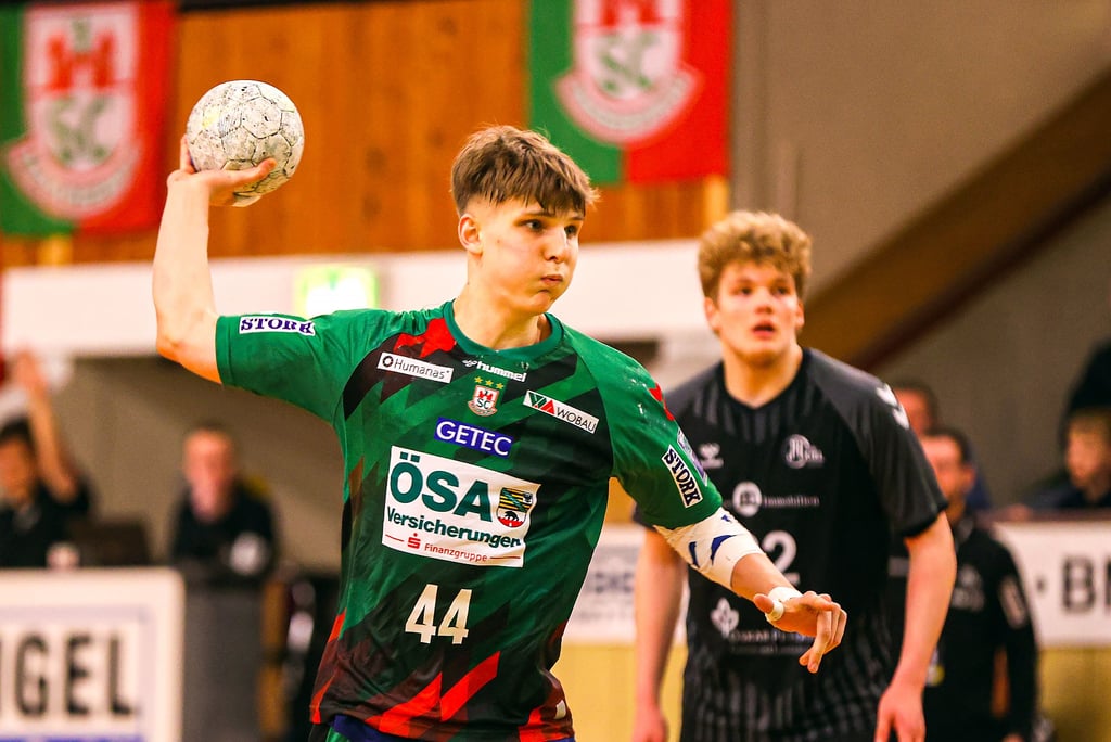 Mathieu Fenyö hat sich mit sechs Toren gegen den THW Kiel einmal mehr als bester Werfer in die Schützenliste des SCM eingetragen. Auf seiner Abschiedstour hofft er auf den Titelgewinn mit den Grün-Roten.