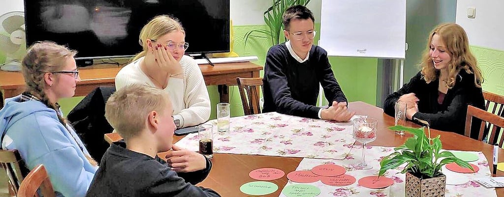 Jugendbeteiligung: Schüler erarbeiten am 22. Februar bei einem von den Jugendorganisationen der SPD, CDU und der Grünen organisierten Treffen in Salzwedel Themen, mit denen sich die Kommunalpolitik aus ihrer Sicht befassen sollte, um die Lebensbedingungen junger Menschen in der Region zu verbessern.