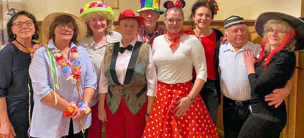 Dass die Chormitglieder nicht nur singen, sondern auch ordentlich feiern können, bewiesen sie bei der Faschingsfeier.
