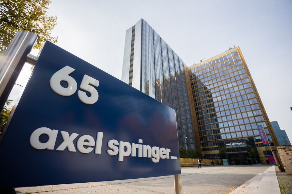 Das alte Axel-Springer-Hochhaus in Berlin. Der Medienkonzern streicht bei seinen Marken „Bild“ und „Welt“ Stellen.