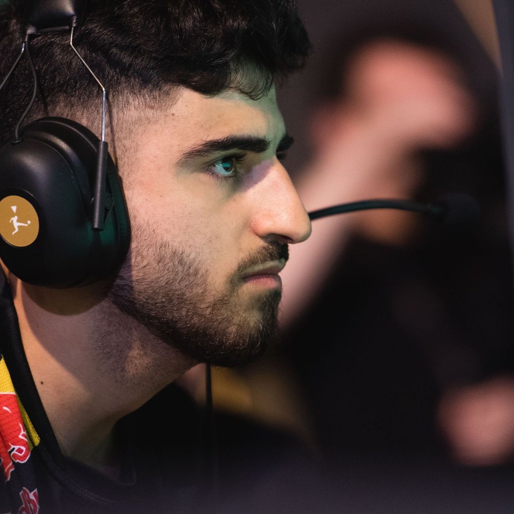 In beiden Divisionen der VBL CC bangten die Titelverteidiger um ihren sicher geglaubten ersten Platz.