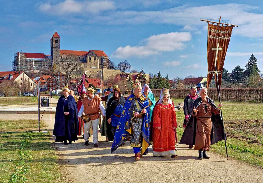 Der Verein Kaiserfrühling wird anlässlich des letzten Hoftages Otto I. vor 1.050 Jahren sein Historienspiel „Die Reichsversammlung zu Quedlinburg" zur Aufführung bringen.