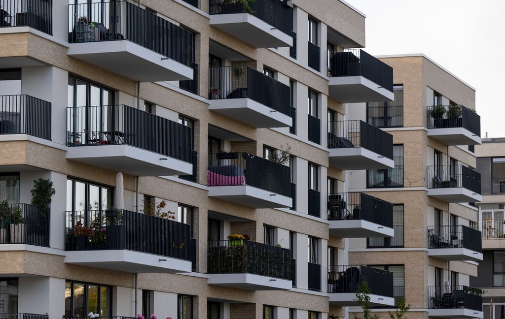 Zinsanstieg, hohe Baupreise und Rekordinflation belasten Immobilienkäufer. Die Preise bröckeln in vielen Städten.
