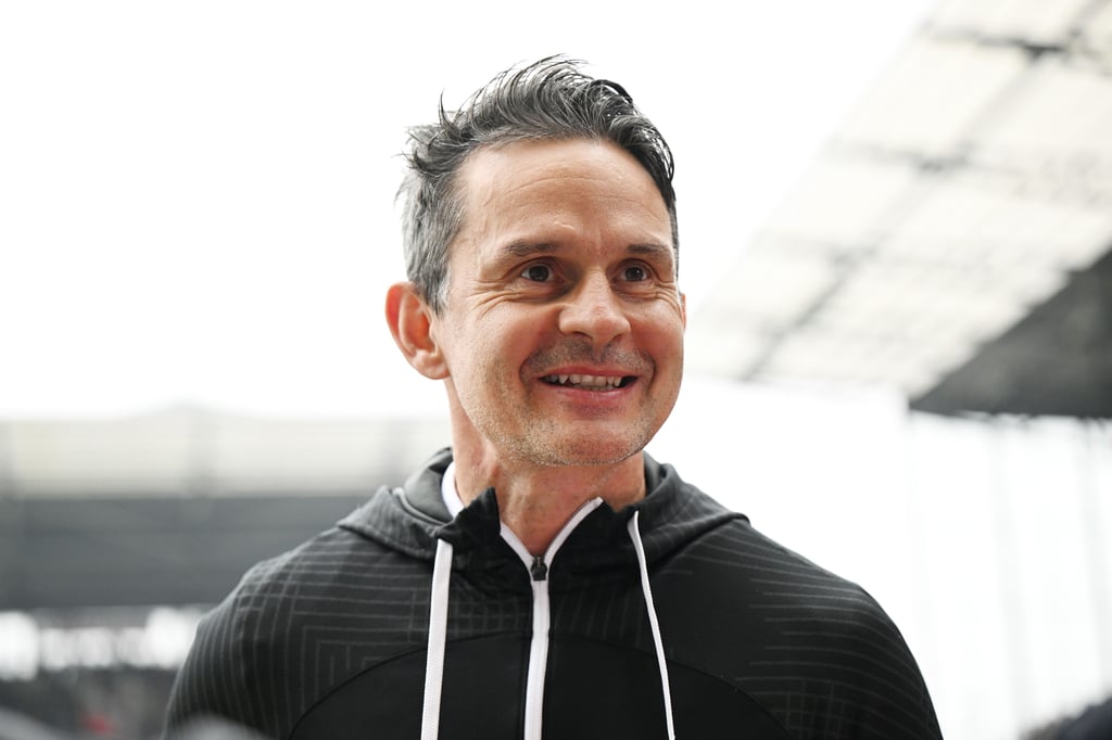 Von 1988 bis 1990 spielte Dirk Schuster für den 1. FC Magdeburg. Nun reitet mit Kaiserslautern auf der Erfolgswelle.