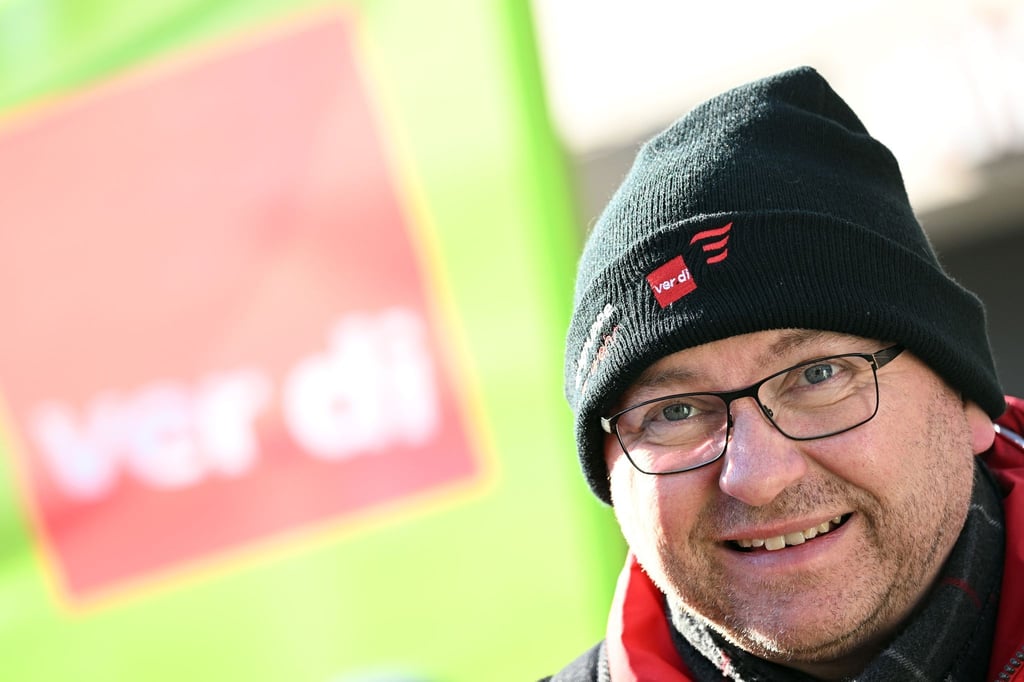 Nach Ansicht des Verdi-Chefs Frank Werneke steht ein regulärer Streik an, sollte die dritte Tarifrunde keinen Durchbruch bringen.
