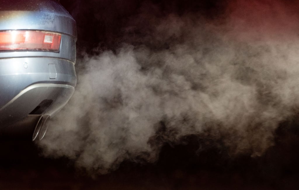 Das EU-Parlament beschloss, dass in der EU ab 2035 nur noch Neuwagen verkauft werden dürfen, die im Betrieb keine Treibhausgase ausstoßen.