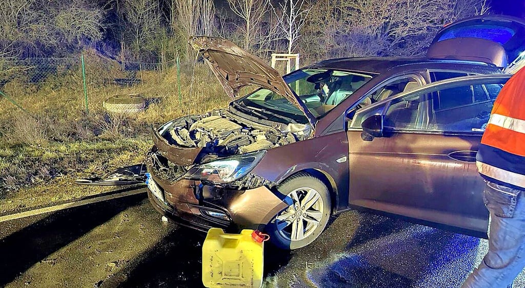 Vier Autos waren an dem Auffahrunfall beteiligt.