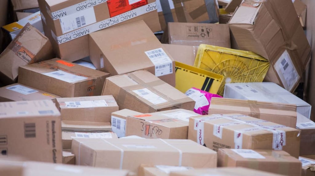 Bei der Post in Magdeburg wird bis Sonnabend, 4. März, für deutlich mehr Lohn gestreikt. Symbolbild: