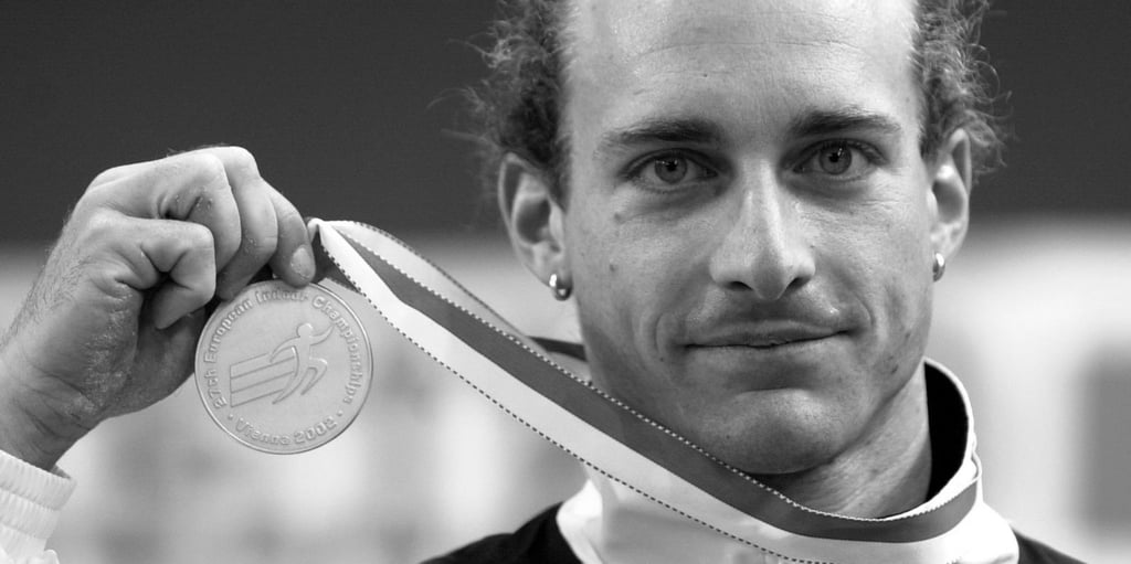 Der ehemalige Stabhochspringer Tim Lobinger verstarb im Alter von 50 Jahren an einer Krebserkrankung.