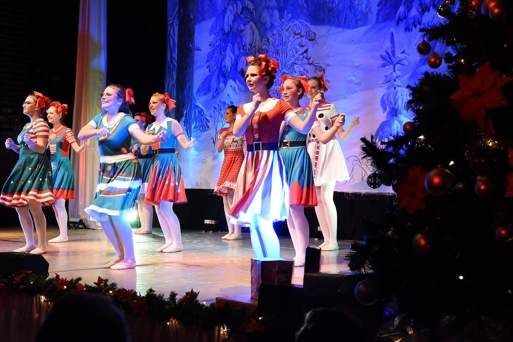 Die große Weihnachtsrevue im Veranstaltungszentrum ist jedes Jahr ein absoluter Höhepunkt für alle Kinder.