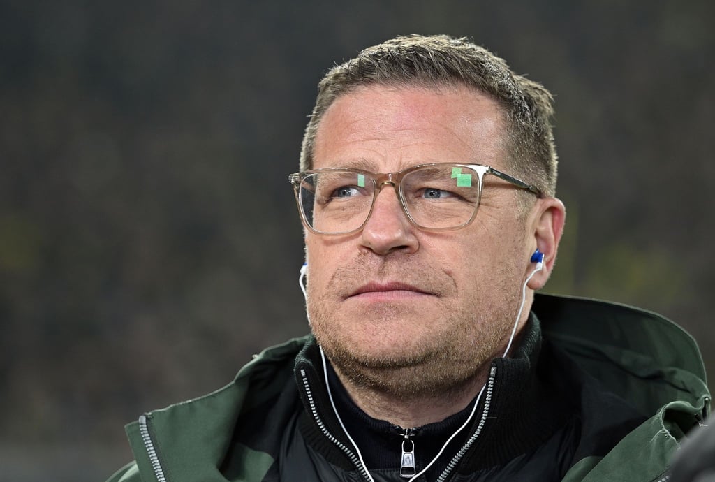Max Eberl, Geschäftsführer Sport von RB Leipzig, gibt vor dem Spiel ein TV Interview.