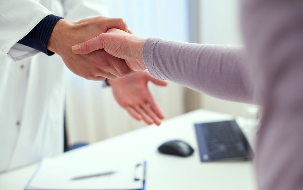 Patientenfürsprecher sind in Sachsen-Anhalt gesetzlich festgeschrieben. Sie sind auch in Magdeburg eine Kommunikationsschnittstelle zwischen Patienten sowie ihren Angehörigen und den Beschäftigten im Krankenhaus.