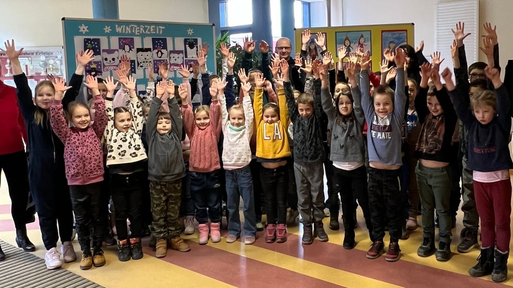 An der Juri-Gagarin-Grundschule in Stendal lernenen 40 ukrainische Kinder. Seit Kurzem werden sie von Sprachmittlern betreut und unterstützt.