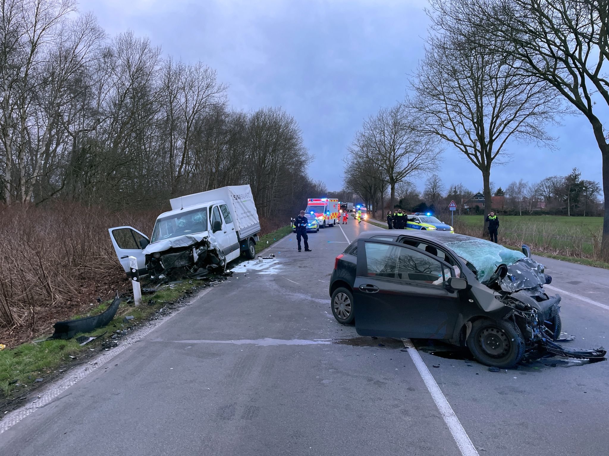 Ammerland: Autofahrer Stirbt Nach Zusammenstoß Auf B401 Nahe Oldenburg