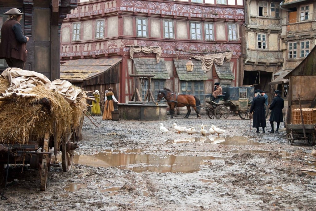 Eines der ältesten Fachwerkhäuser in Osterwieck ist das ehemalige „Gasthaus zur Tanne“ in der Rosmarinstraße 7 bis 9. Hier wurde 2009 der Film Goethe! gedreht.