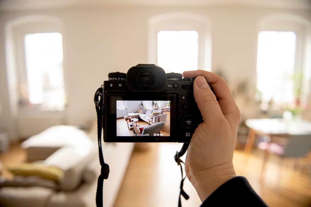 Schutz der Privat- und Intimsphäre: Vermieter dürfen in der Wohnung ihres Mieters nicht ohne Zustimmung fotografieren.