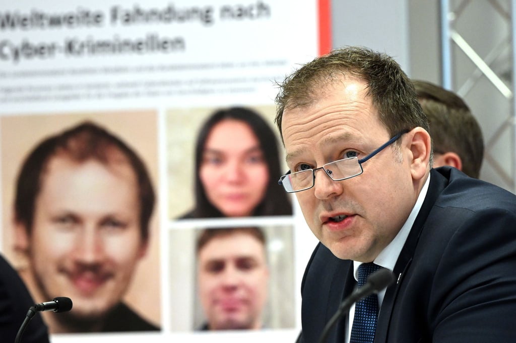 Dirk Kunze, Leiter des Dezernats 42 im Landeskriminalamt Nordrhein-Westfalen, beantwortet Fragen zu dem international agierenden Netzwerk.