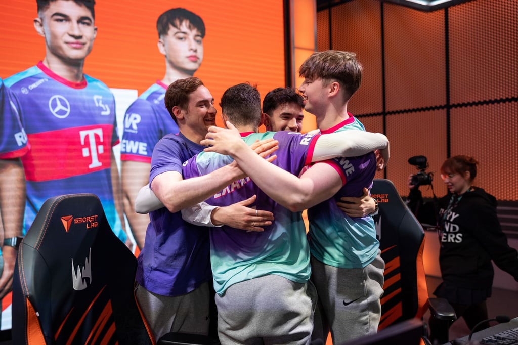 Nach einem überraschenden 2:0 gegen Team Vitality steht SK in den Playoffs der LoL-Liga LEC.