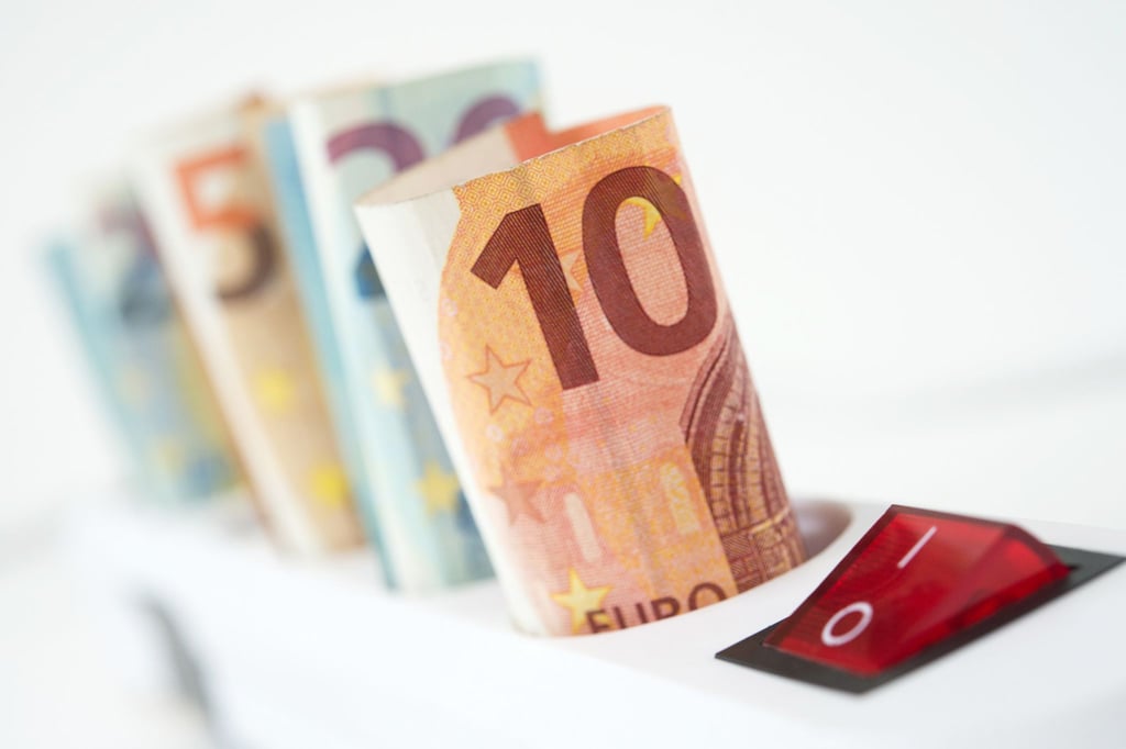Laut Einschätzung des Verivox-Sprechers dürften die durchschnittlichen Strompreise für Neukunden in den kommenden Monaten günstig bleiben.