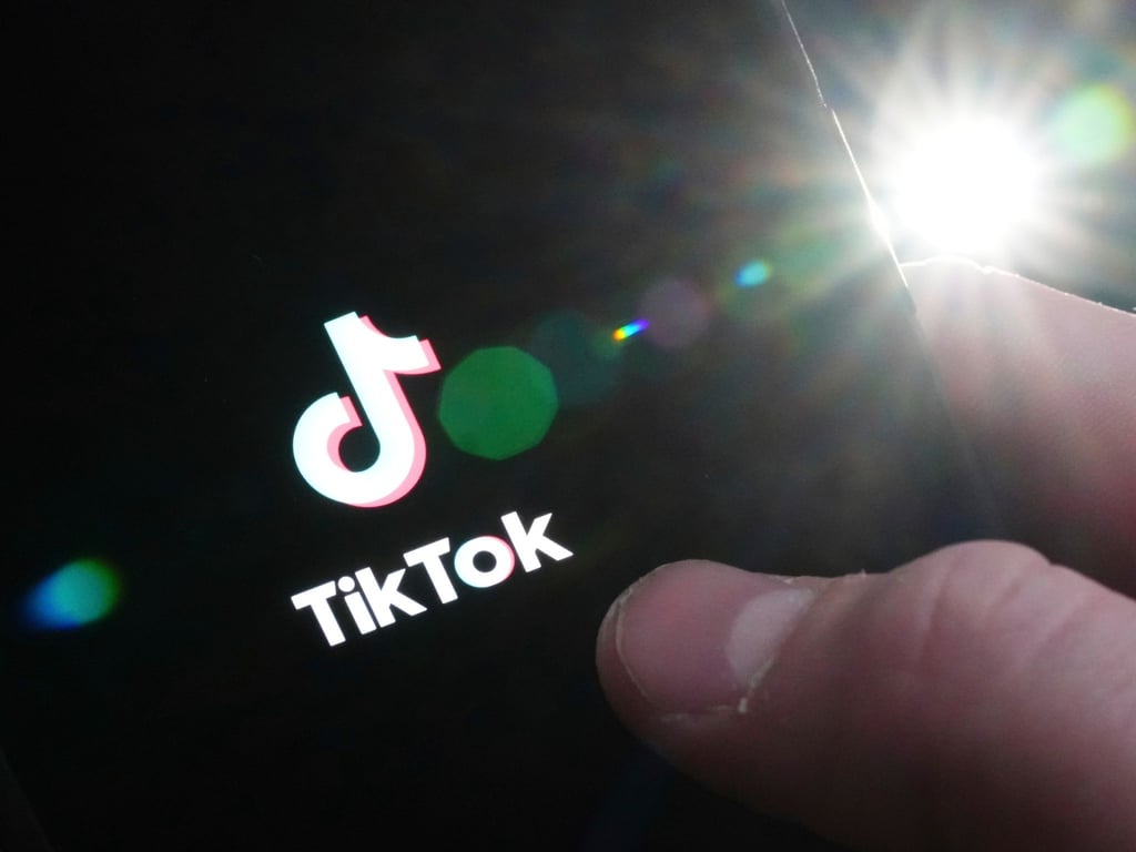 Tiktok gehört dem aus China stammenden Konzern Bytedance.