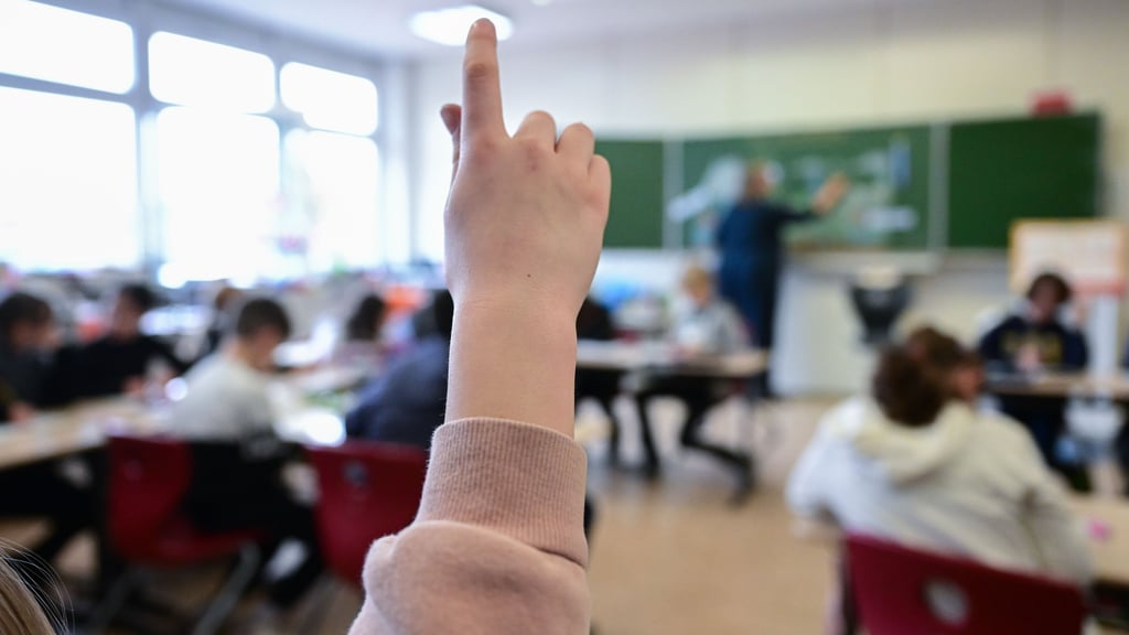 Egal ob Grundschule, Sekundarschule oder Gymnasium - überall fehlt es in Mansfeld-Südharz an Lehrern.
