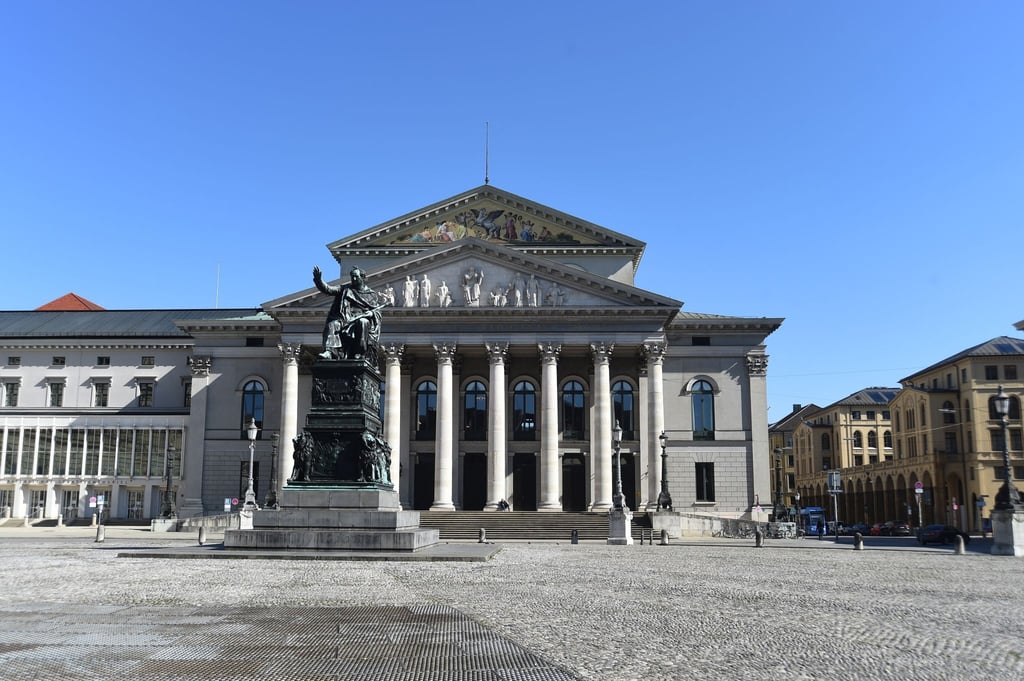 Die Bayerische Staatsoper stellt den neuen Spielplan vor.