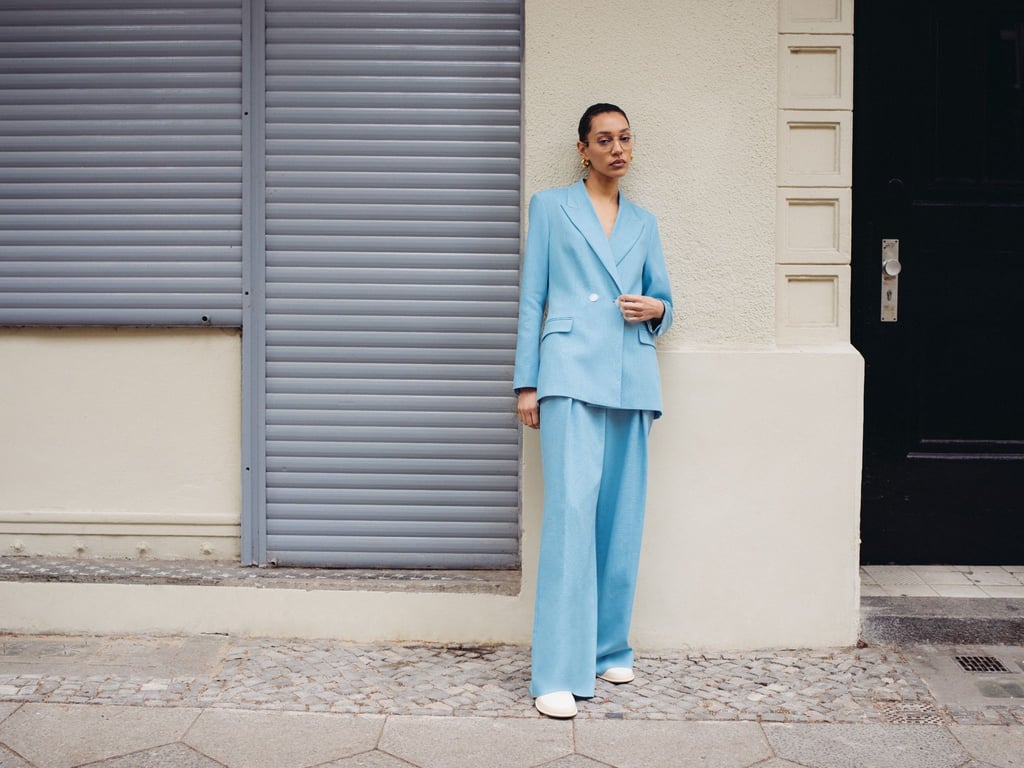 Monochromer Look: Auch beim Business-Outfit sind weite Schnitte gefragt. Hier ein Beispiel von Ivy Oak (Long Blazer ca. 295 Euro, Hose ca. 195 Euro).