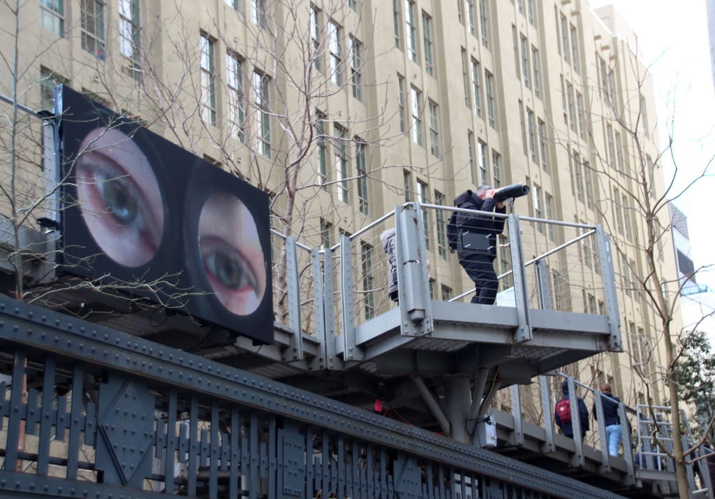 Das Kunstwerk „Observer, Observed“ der in Hamburg geborenen Künstlerin Julia Phillips.