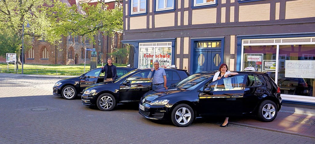Die Fahrschule Lentz kennt sich mit den Straßenverhältnissen in Salzwedel aus.