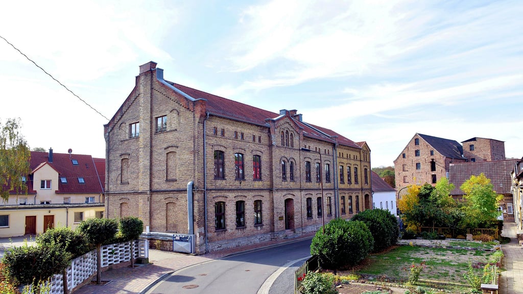 Wie sieht die Zukunft der Grundschule in Sandersleben aus? Gemeindebürgermeister Frank Sehnert wagt einen vorschnellen Vorstoß.