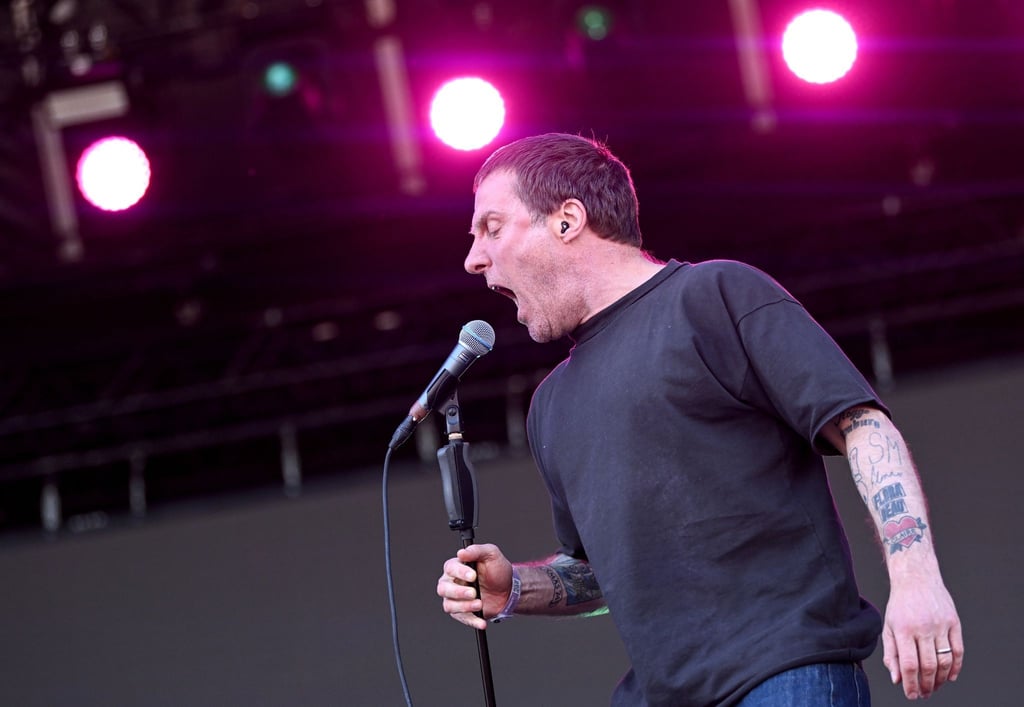Jason Williamson, Sänger des britischen Duos Sleaford Mods, beim Tempelhof-Sounds Festival in Berlin.
