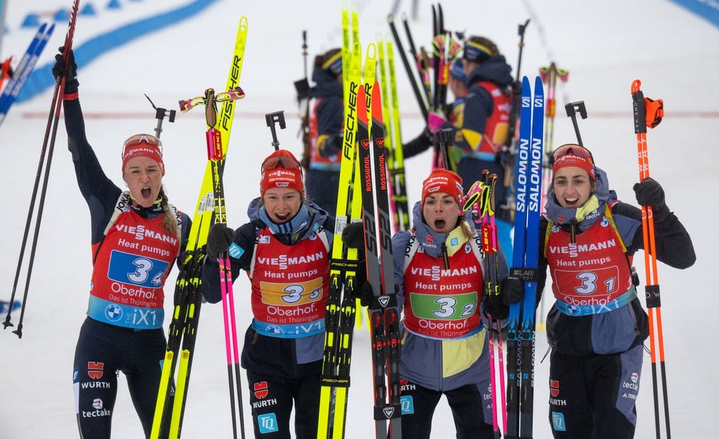 Wollen auch in Östersund noch einmal jubeln: Denise Herrmann-Wick (v.l.), Sophia Schneider, Hanna Kebinger und Vanessa Voigt.