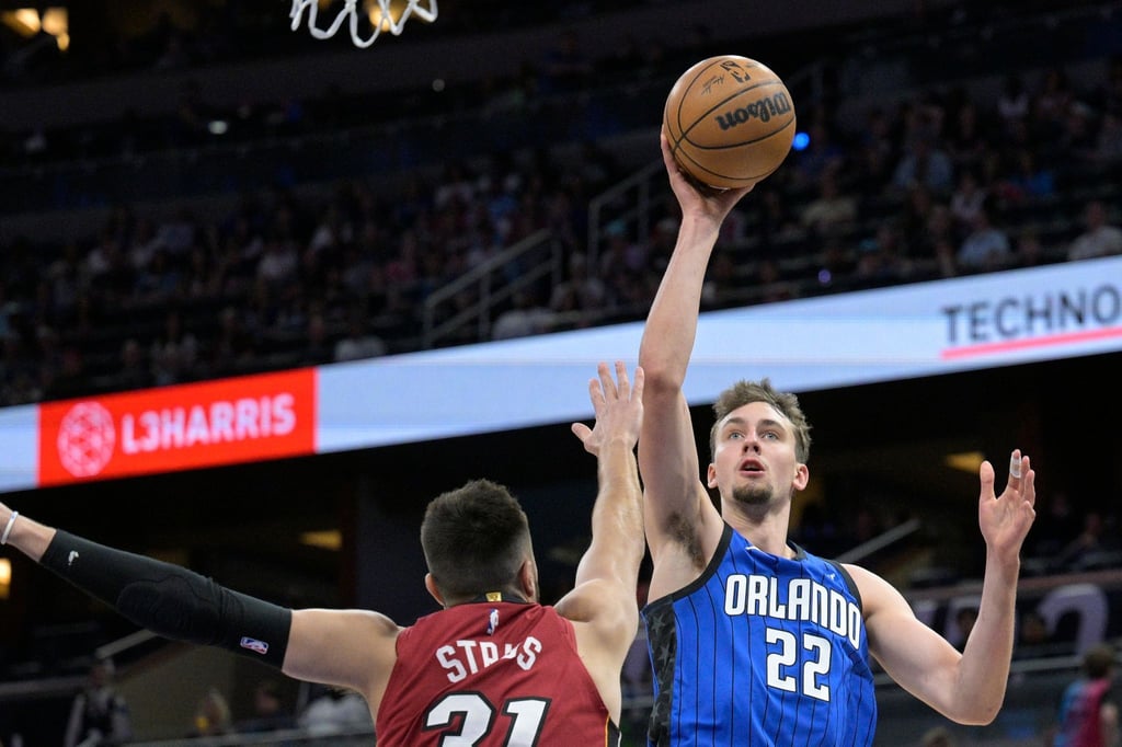 Franz Wagner (r) von den Orlando Magic hat sich verletzt.