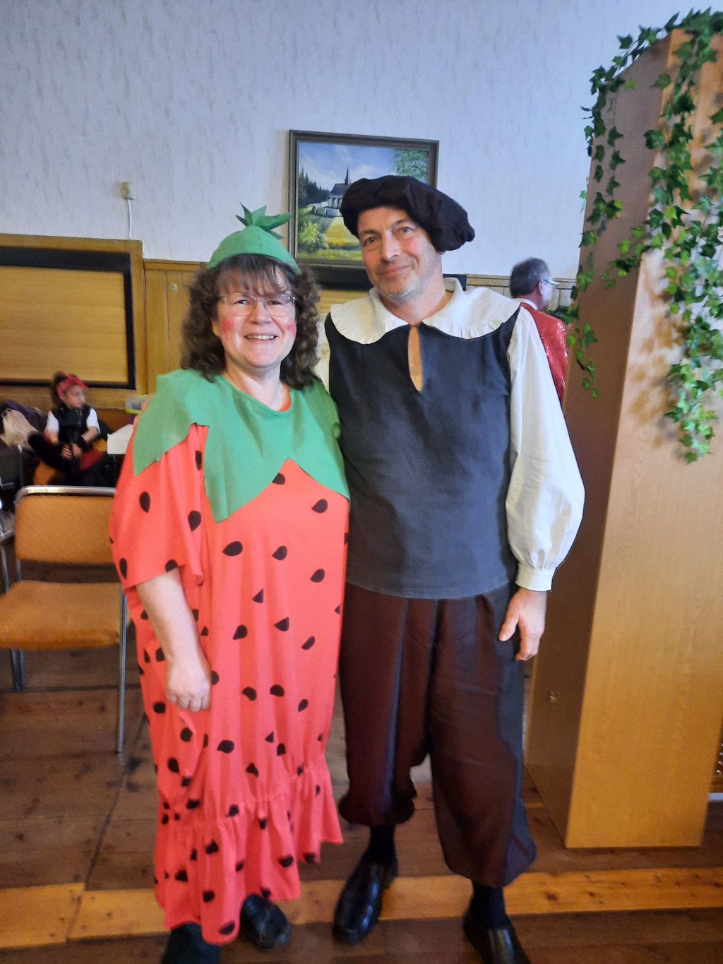 Auch die Bürgermeister von Tagewerben und Reichardtswerben, Ines Veith und Karsten Uhle, warfen sich in Schale.