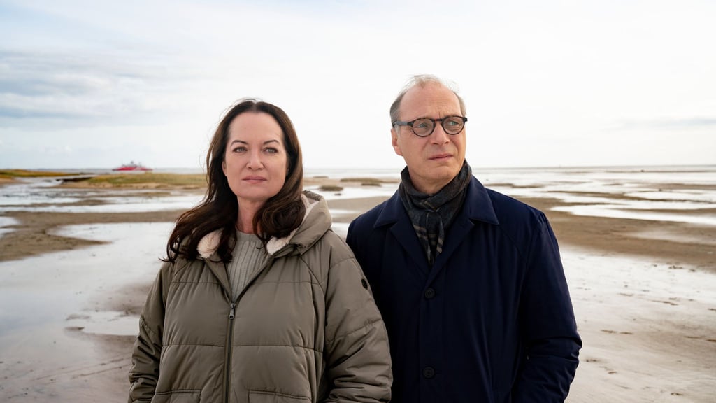 Jana Winter (Natalia Wörner) und Arne Brauner (Martin Brambach) ermitteln in „Unter anderen Umständen - Dämonen“.