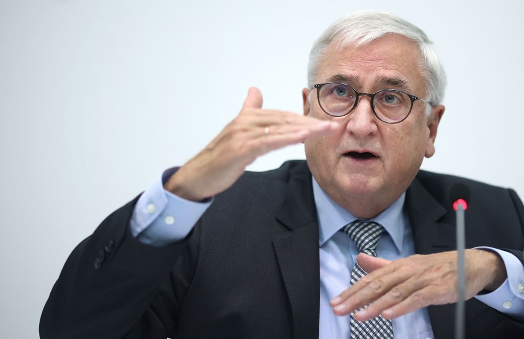 Finanzen Richter hält zehn Prozent Gehaltsplus für „undenkbar“