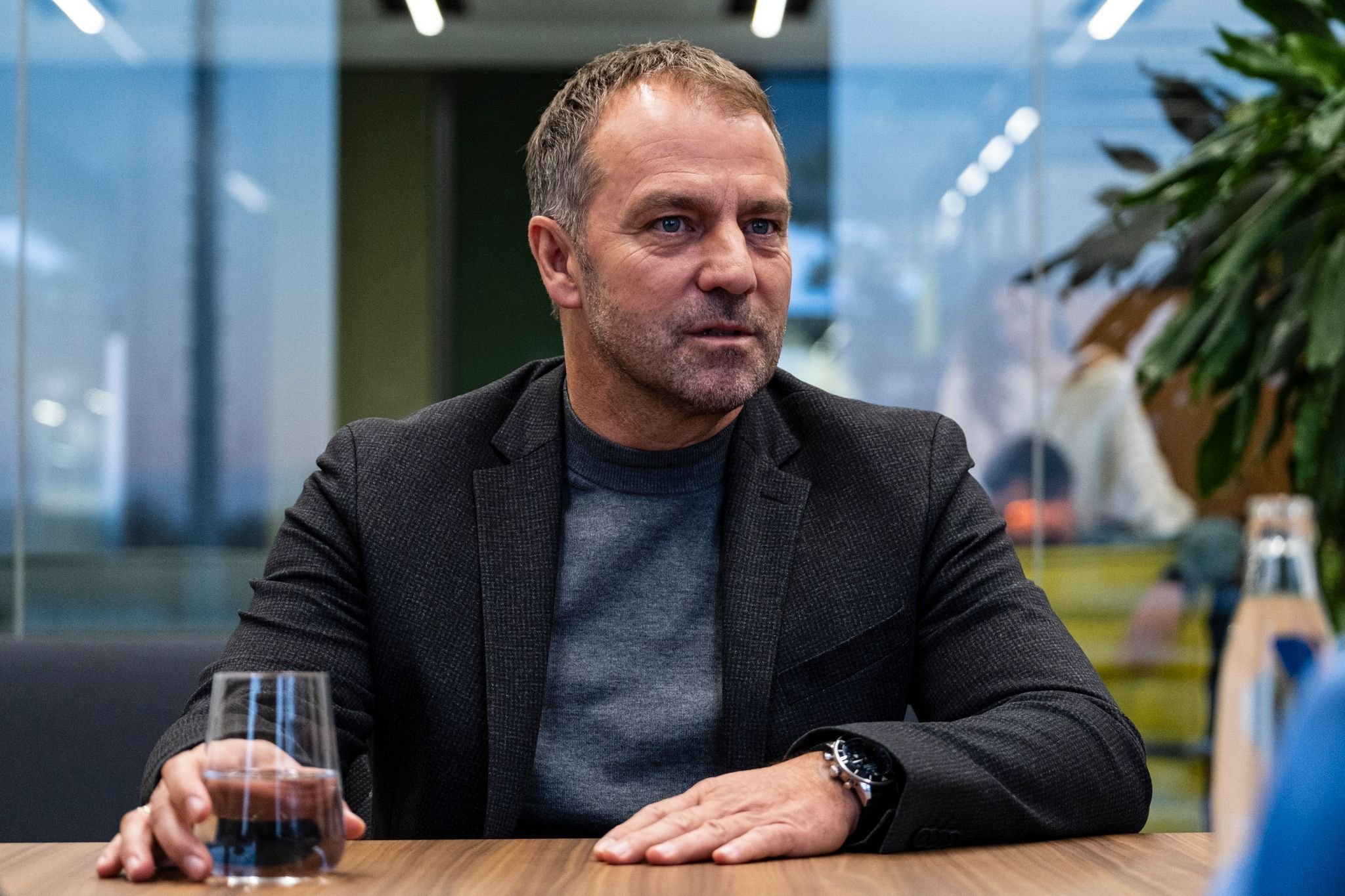 Nationalmannschaft: Kuchen als WM-Therapie: Flick will Katar-Hypothek ... Nationalmannschaft: Kuchen als WM-Therapie: Flick will Katar-Hypothek ...