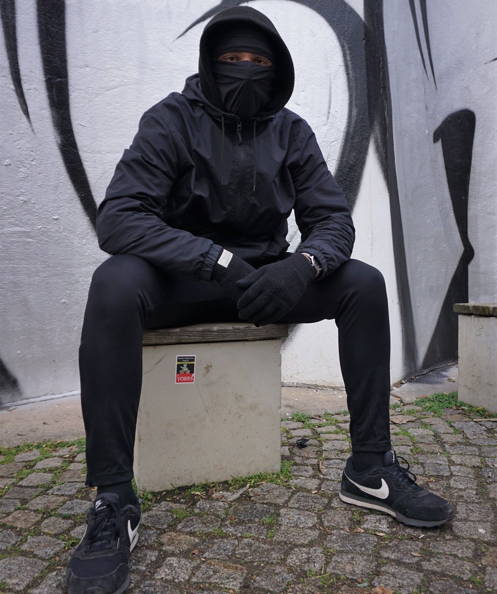 Jugendkriminalität in Halle-Neustadt: Ivan im typischen Outfit „aus der Gegend“.