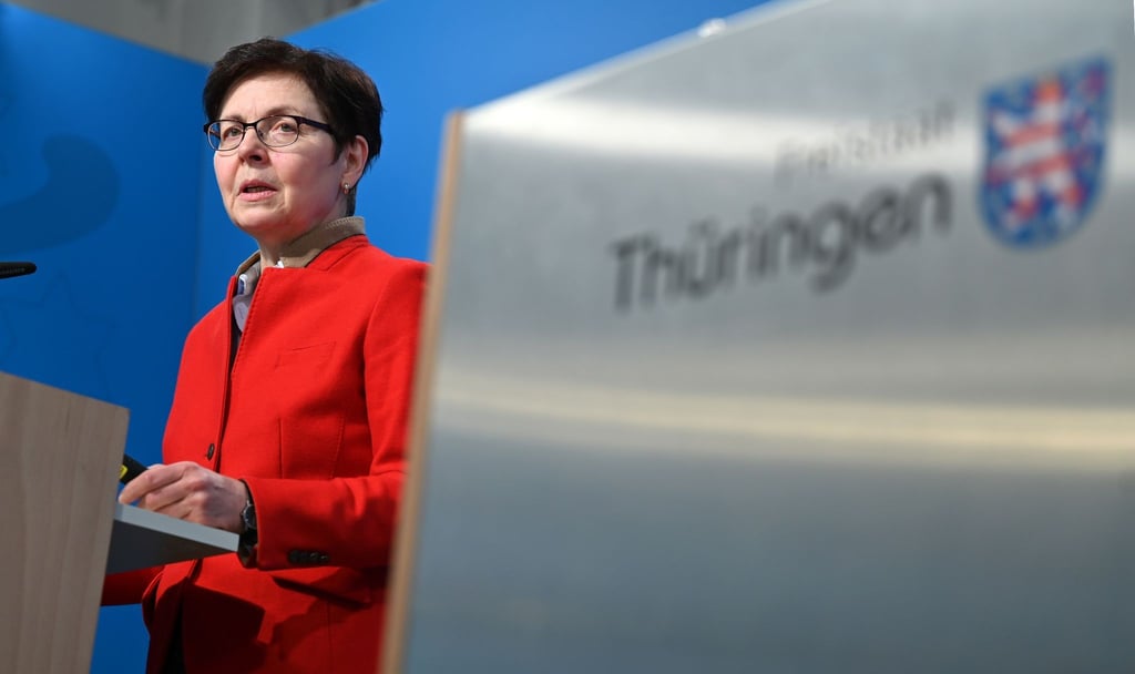 Heike Taubert (SPD), Finanzministerin von Thüringen, während einer Pressekonferenz.