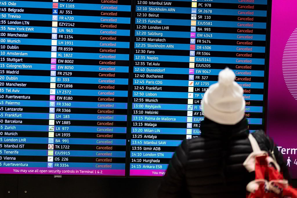 Am Hauptstadtflughafen Berlin-Brandenburg sind wegen des Warnstreiks des Sicherheitspersonals rund 200 Abflüge gestrichen worden.