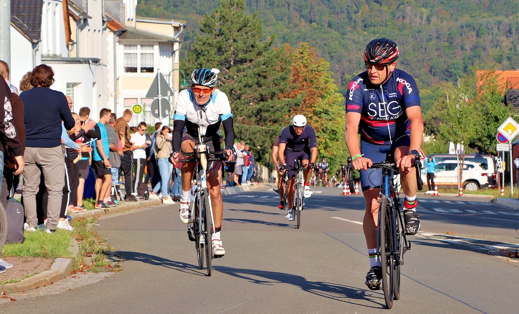 Beim „Special Triathlon Harz“ ist die Fahrradstrecke mit zehn Kilometern etwa drei Kilometer länger als bei der „Hölle von Q Special“.