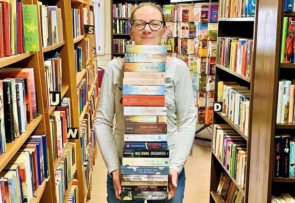 Ganz wird sich das Schleppen von Büchern in der Seehäuser Bibliothek nicht abschaffen lassen. Aber vieles wird künftig digitaler.
