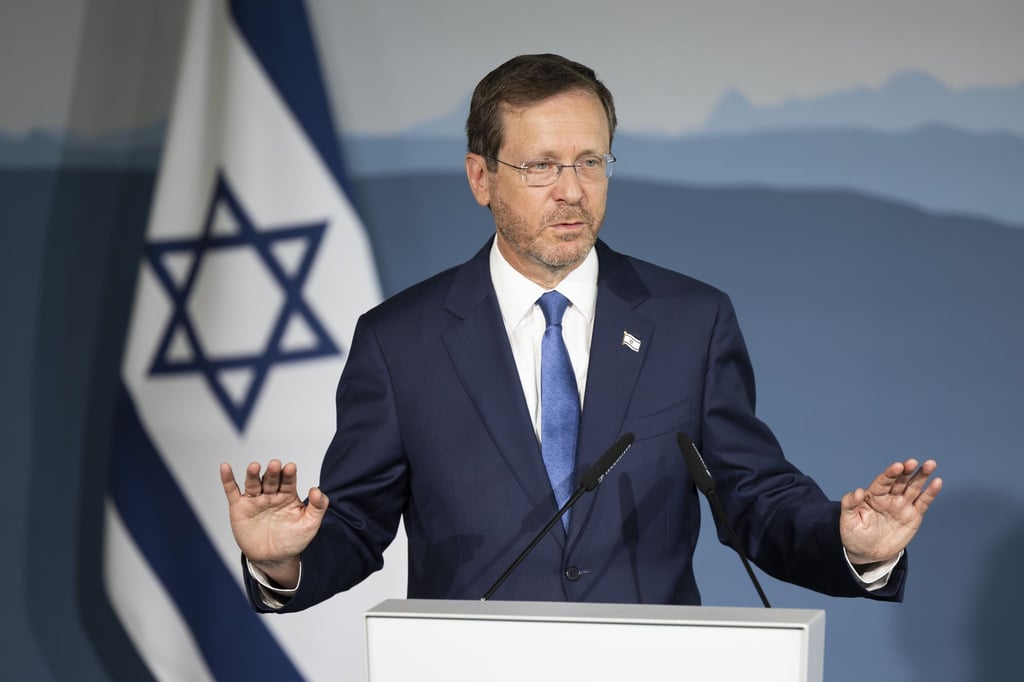 „Wer glaubt, dass ein echter Bruderkrieg eine Grenze ist, an die wir nicht gelangen werden, hat keine Ahnung.“ Israels Präsident Izchak Herzog ist besorgt.