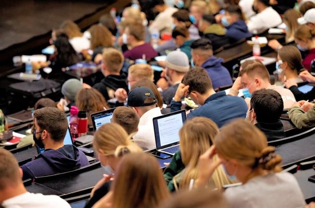 Nach langer Wartezeit können Studierende endlich das Energiegeld beantragen. Doch zum Start gab es Probleme.